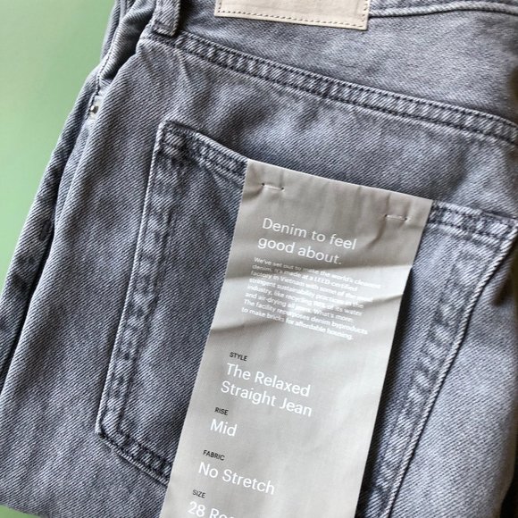 NWT Everlane size 28, 27.5" inseam light gray jeans - Picture 4 of 7
